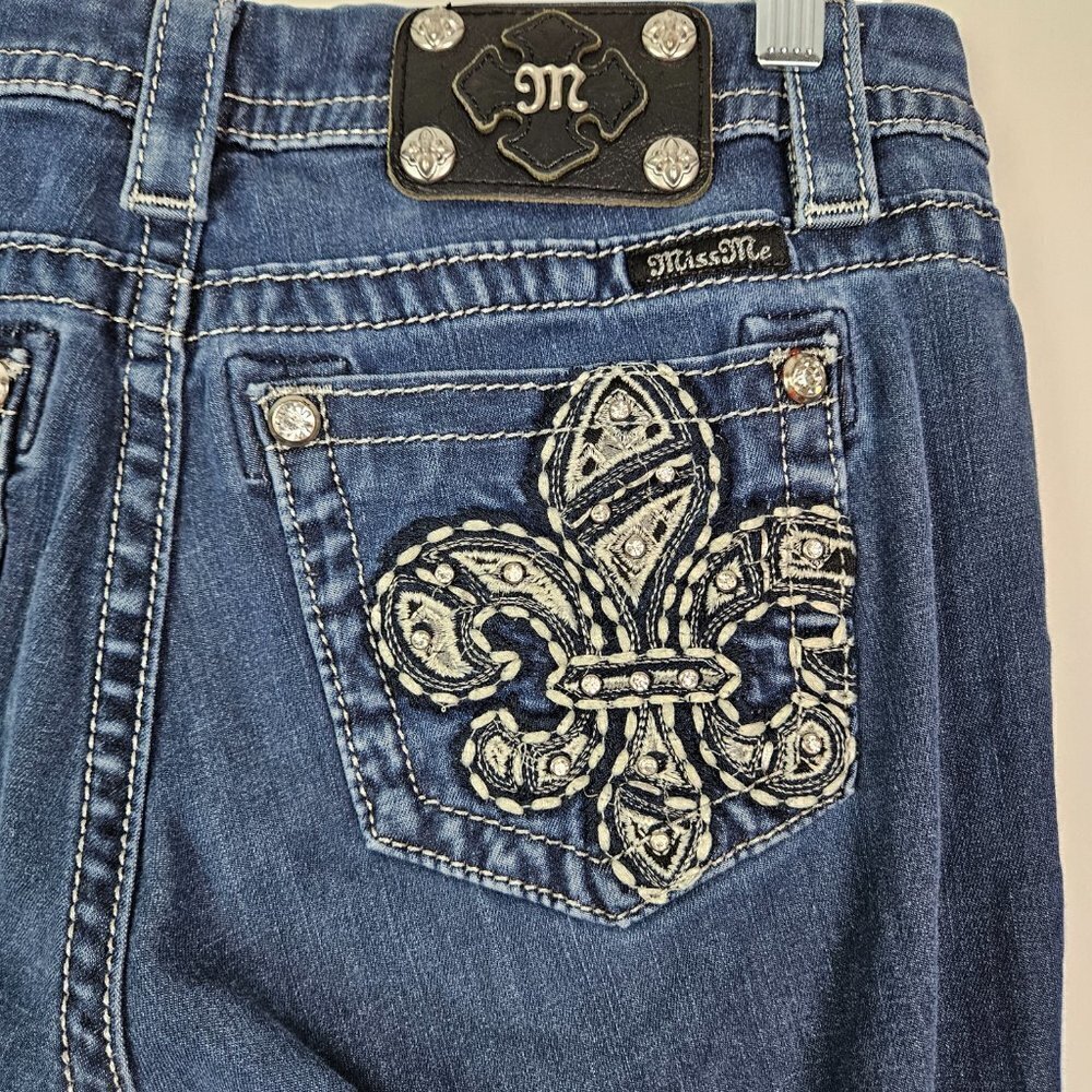Miss Me Mid-Rise Easy Skinny Fleur De Lis Embellished Pocket Jean 27 JE8295ESR - Picture 5 of 12